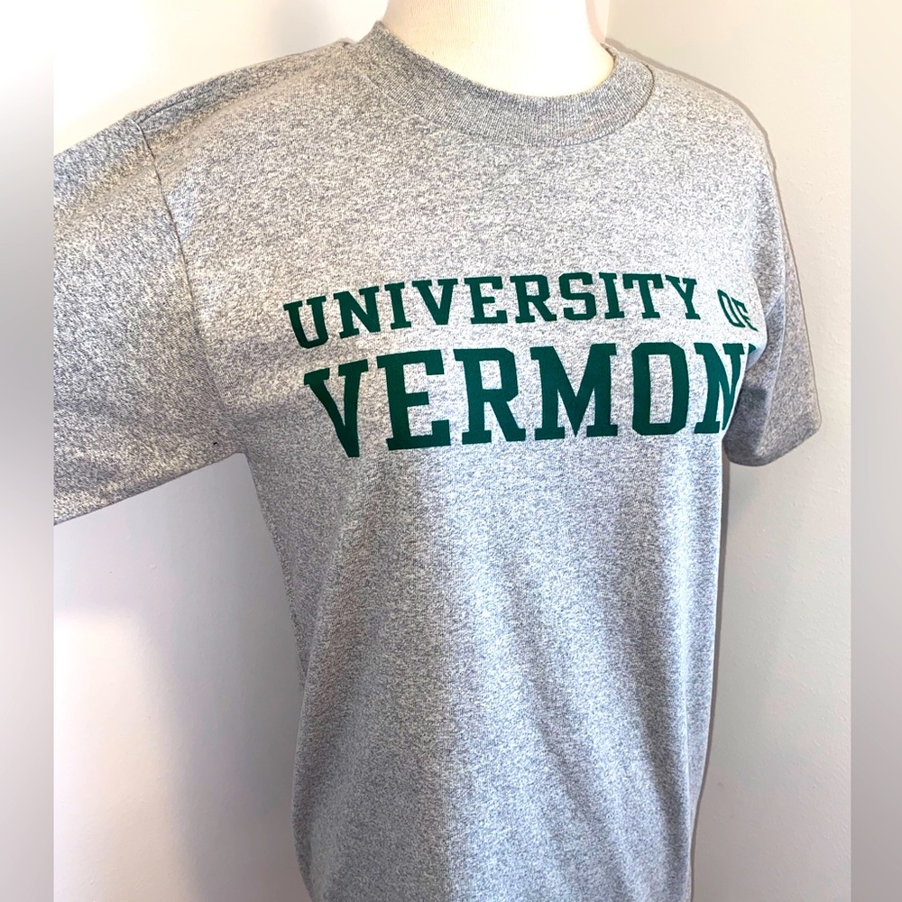University of Vermont Gray T-Shirt - Size S - NEW